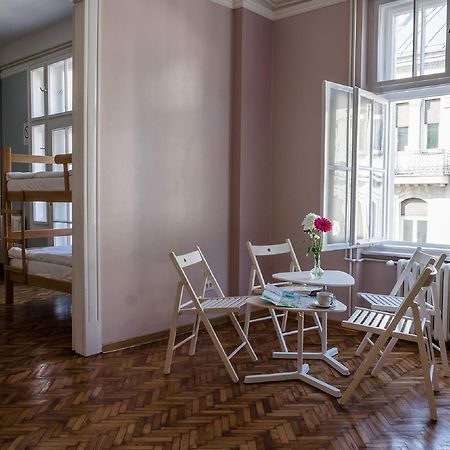 Roommates Hostel 贝尔格莱德 外观 照片