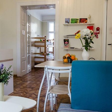 Roommates Hostel 贝尔格莱德 外观 照片