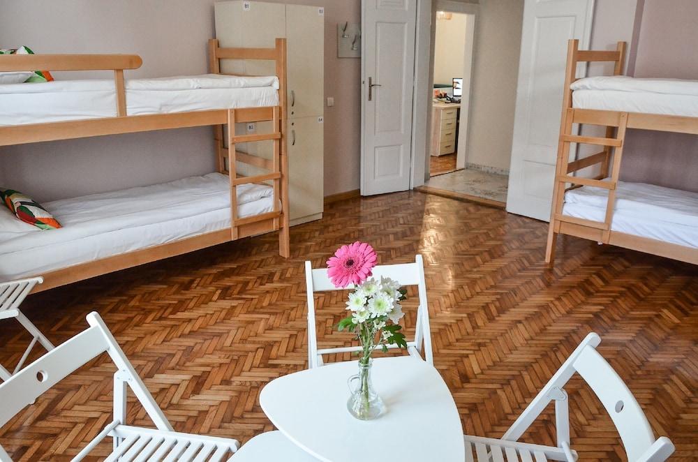 Roommates Hostel 贝尔格莱德 外观 照片
