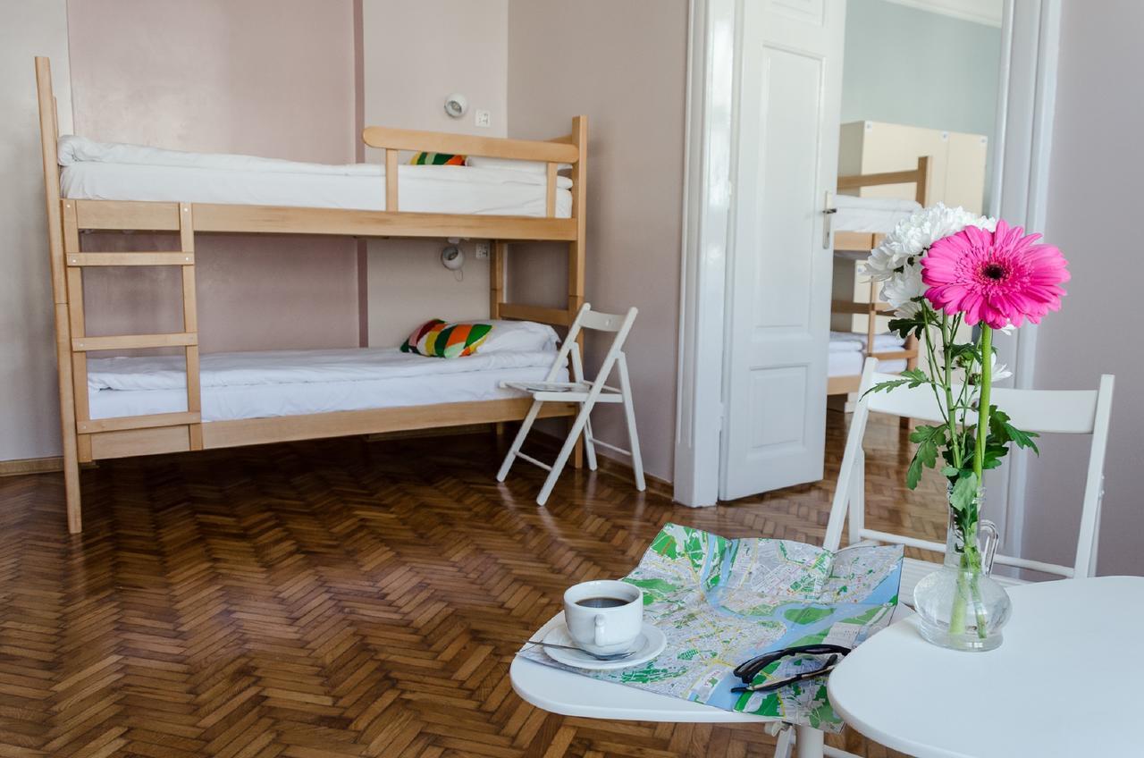 Roommates Hostel 贝尔格莱德 外观 照片